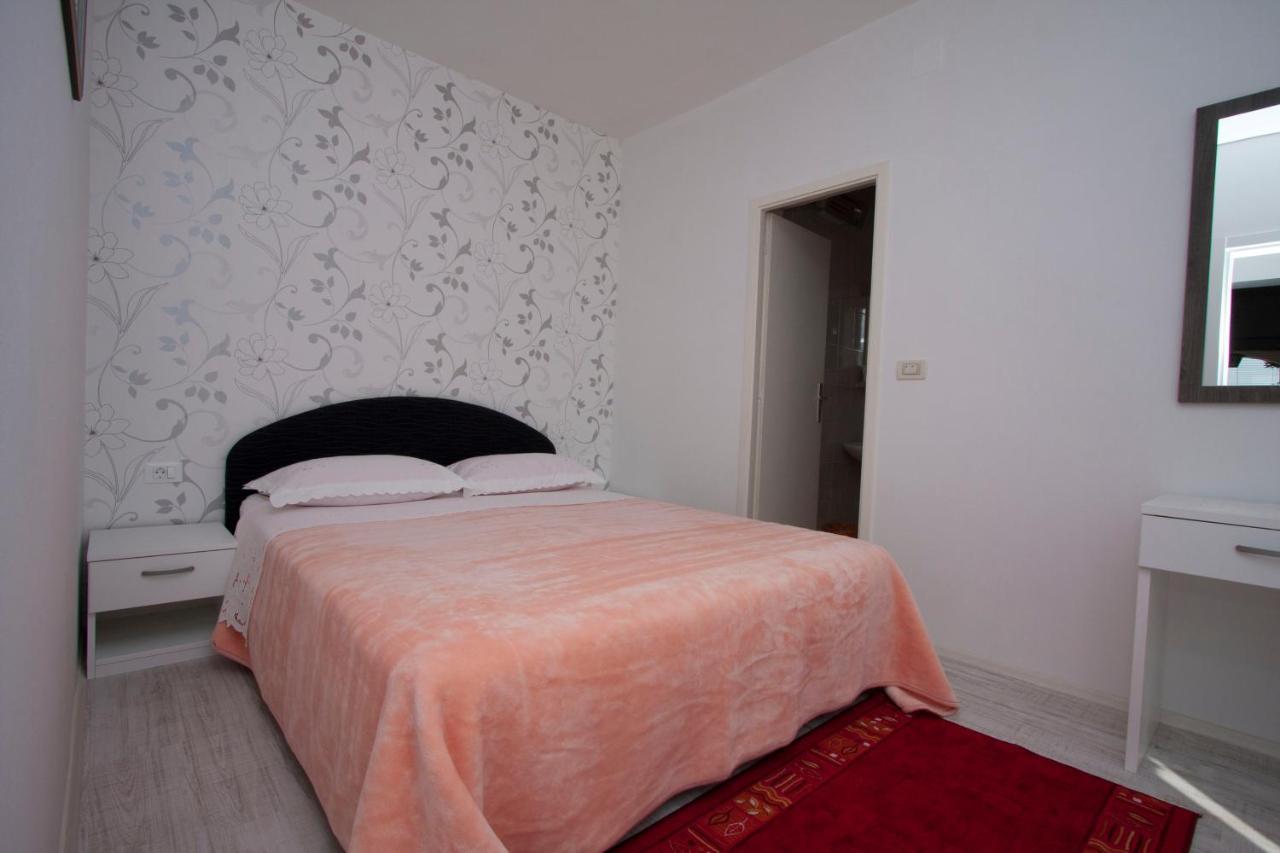Guest House Burin ムリニ エクステリア 写真